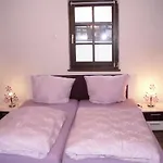 Ferienhaus Eberbach 아파트 에베르바흐